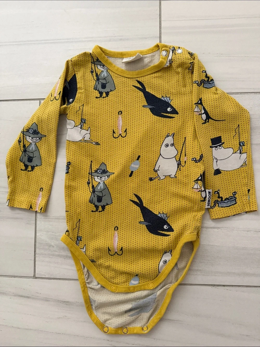 Moomin by Martinex Long-Sleeve Onesie in Yellow with Moomin Characters Size 80cm